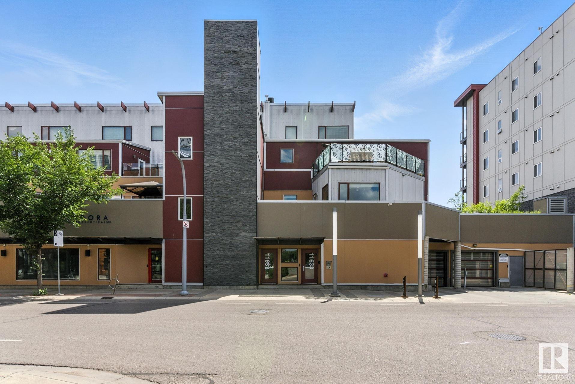 Photo for MLS®# E4446265 - home for sale at 204 11633 105 Avenue Northwest, Queen Mary Park, Edmonton AB