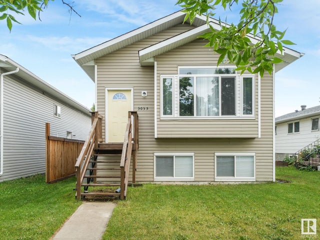 5035 51 Avenue, Lamont