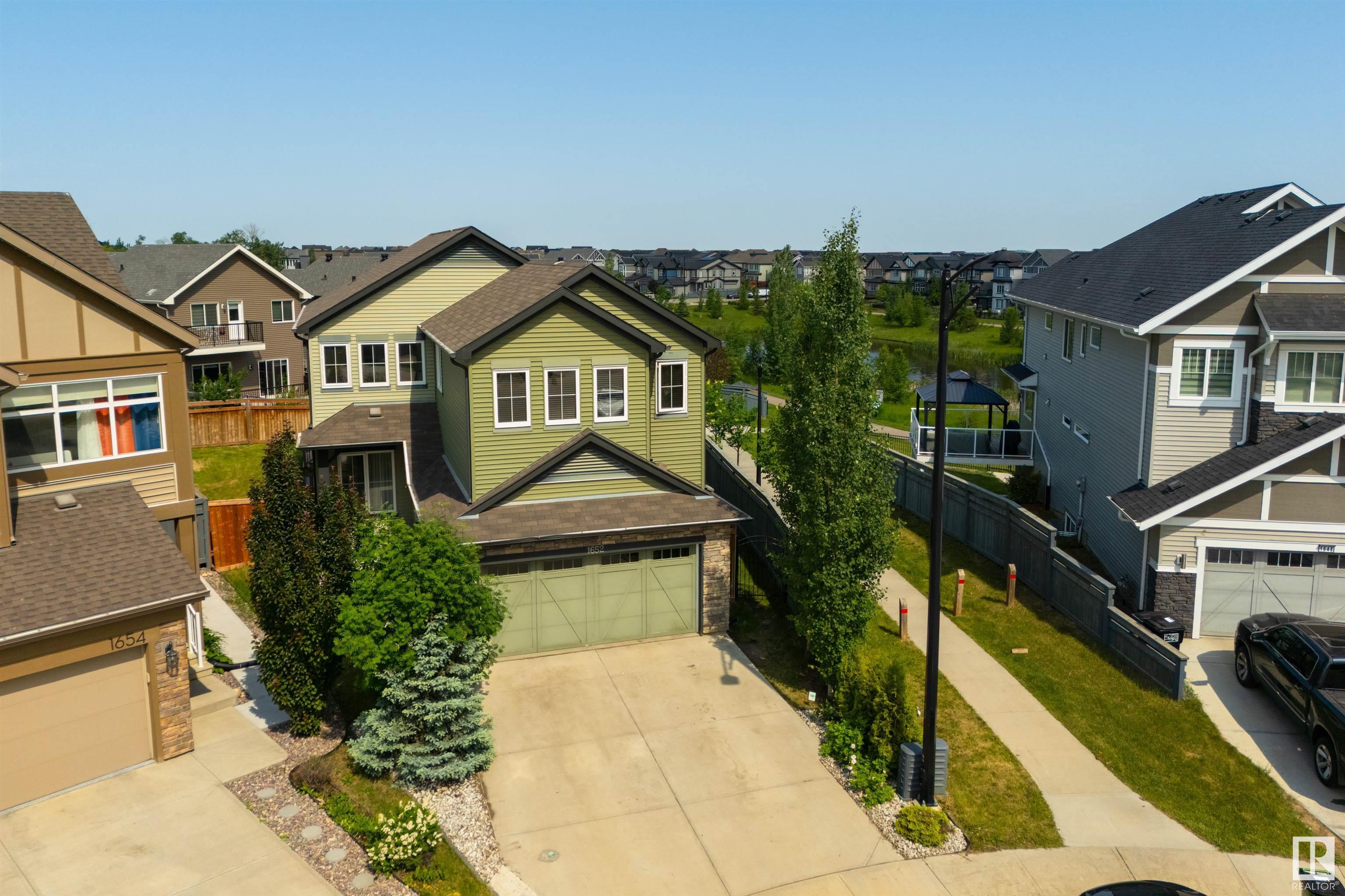 1652 Davidson Green, Edmonton