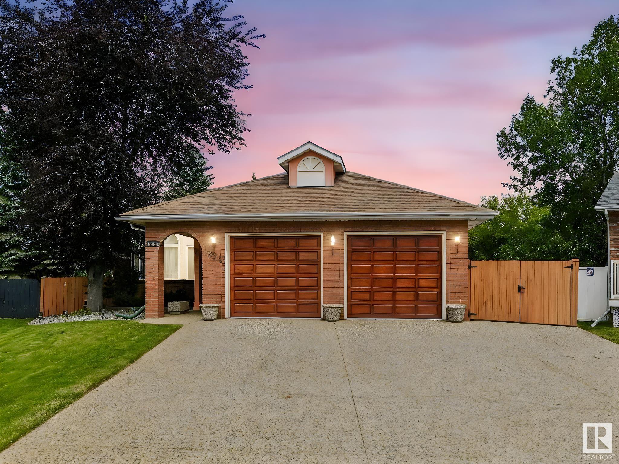 1820 Bearspaw Drive, Edmonton