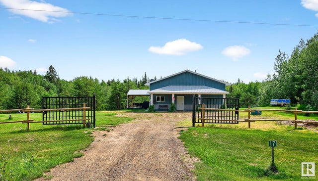 17 61112 Highway 855, Rural Smoky Lake County