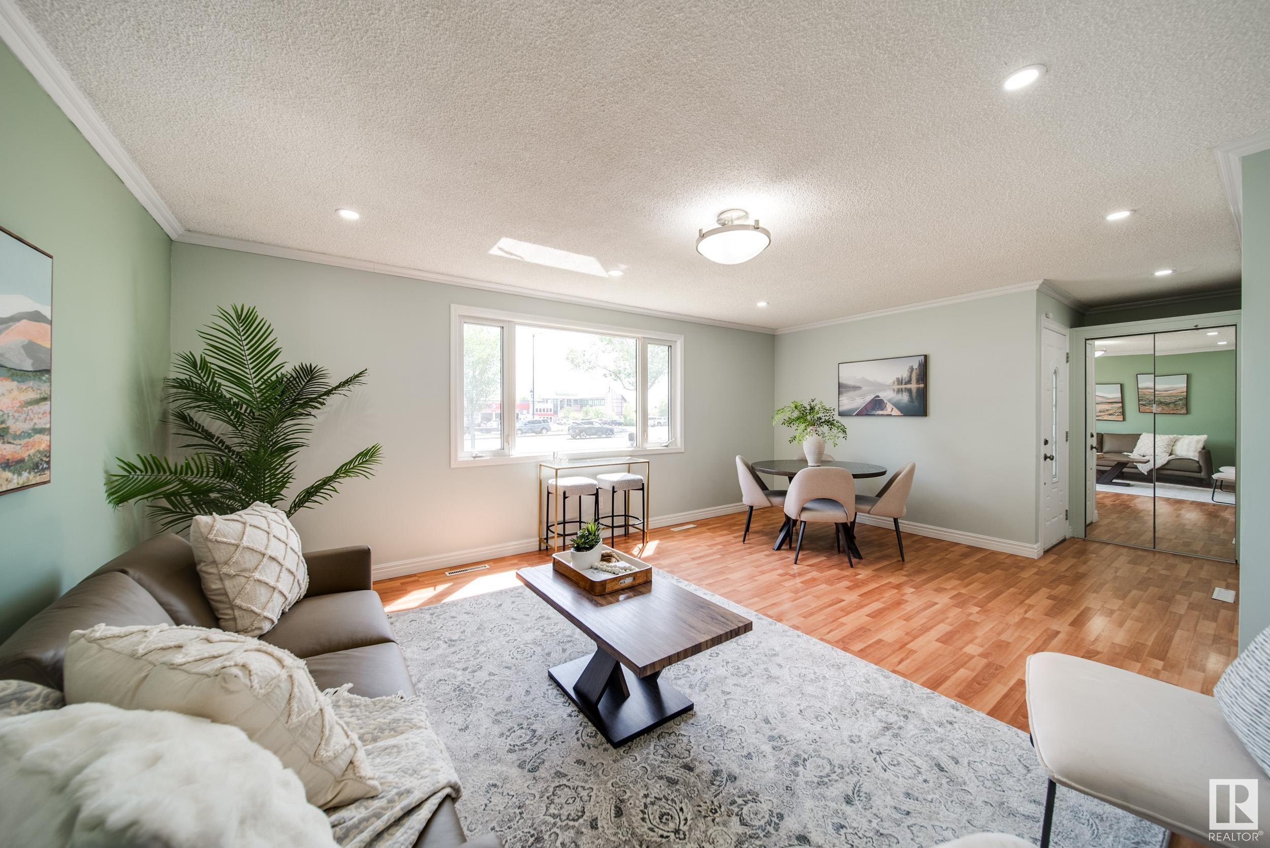 13004 Fort Road, Edmonton