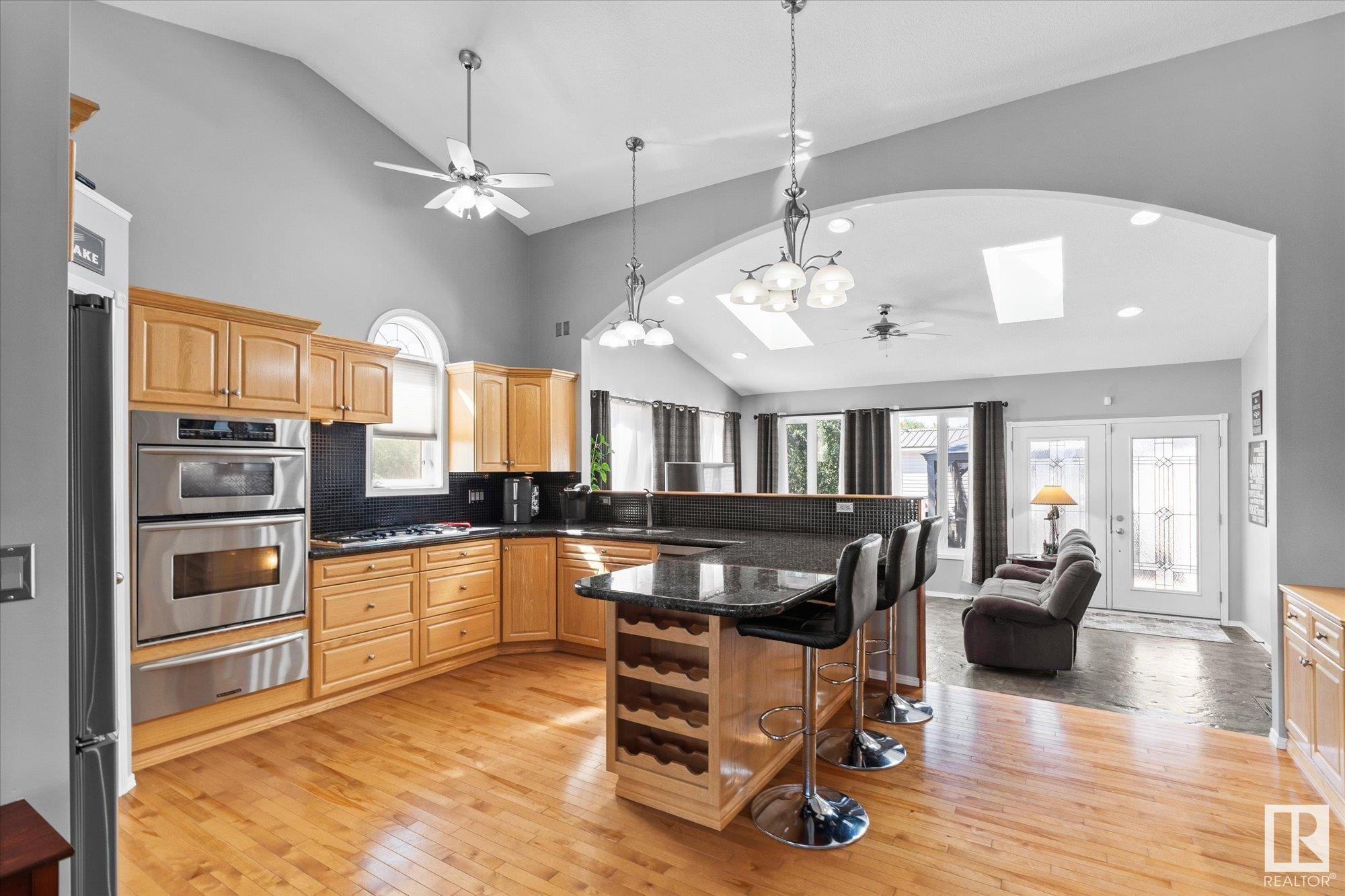 Photo of Listing #E4447752