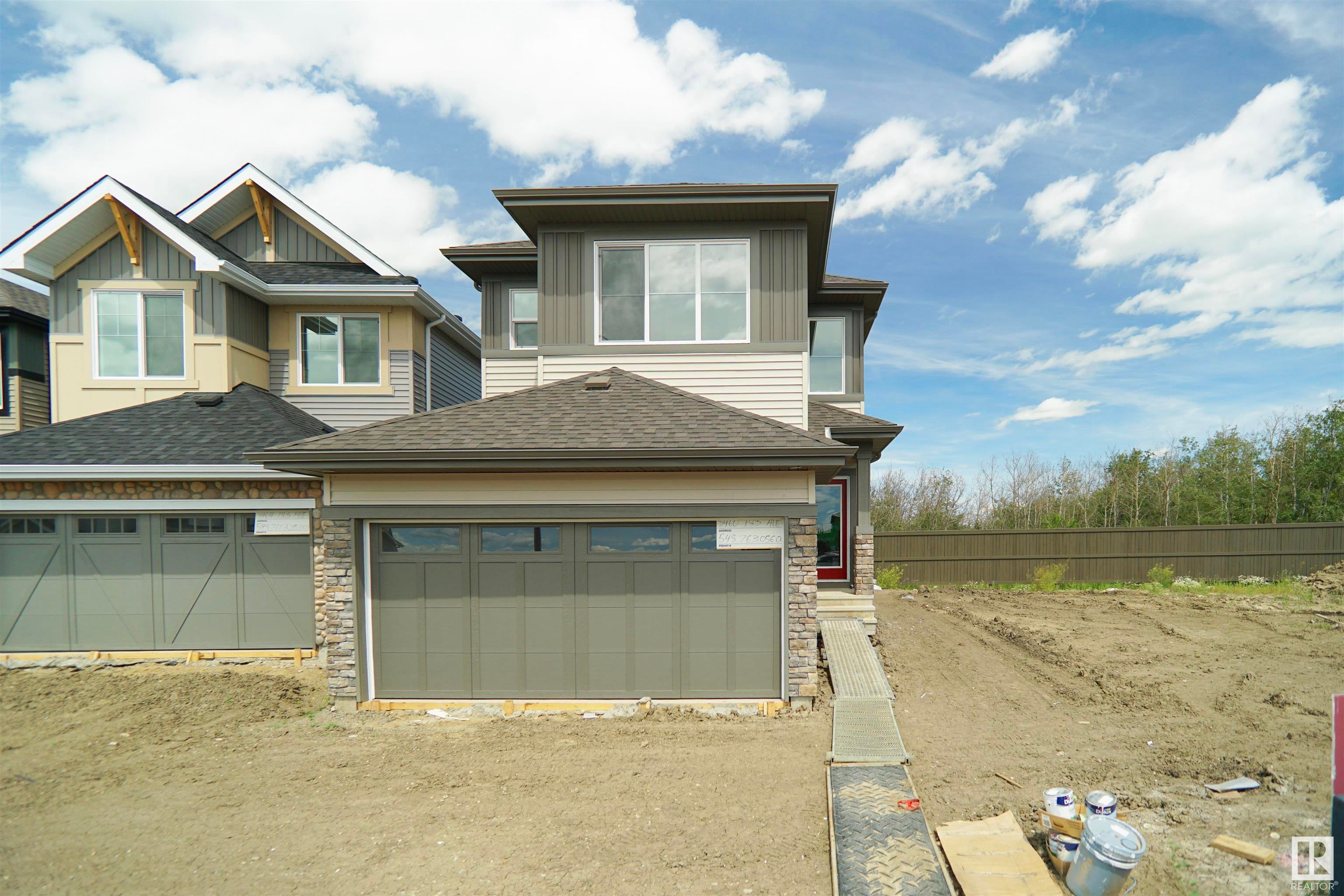 Photo for MLS®# E4447995 - home for sale at 4635 Kinsella Landing Southwest, Keswick, Edmonton AB
