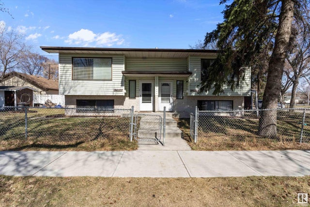 12004 & 12006 128 Avenue Nw, Edmonton