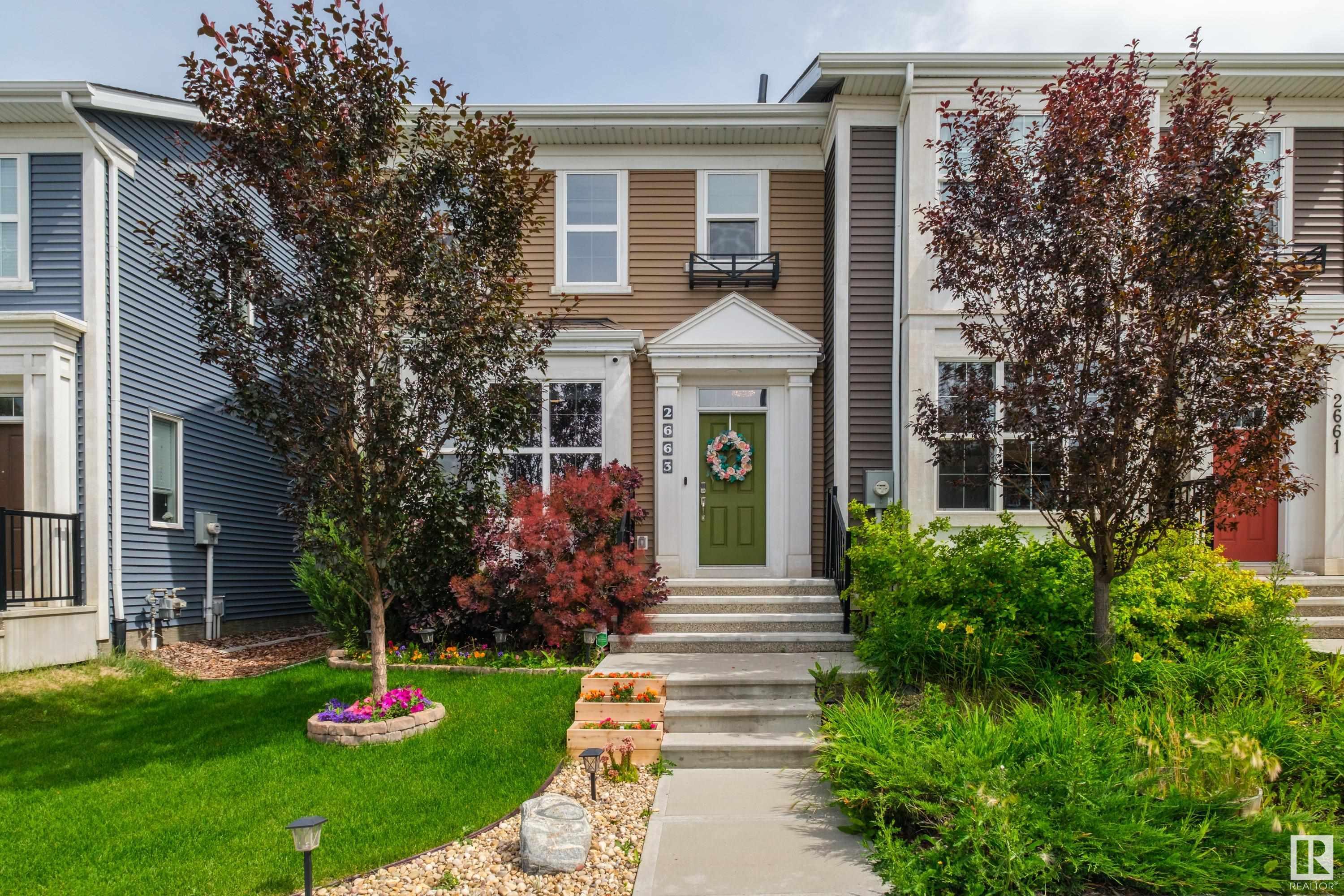 2663 Maple Way, Edmonton