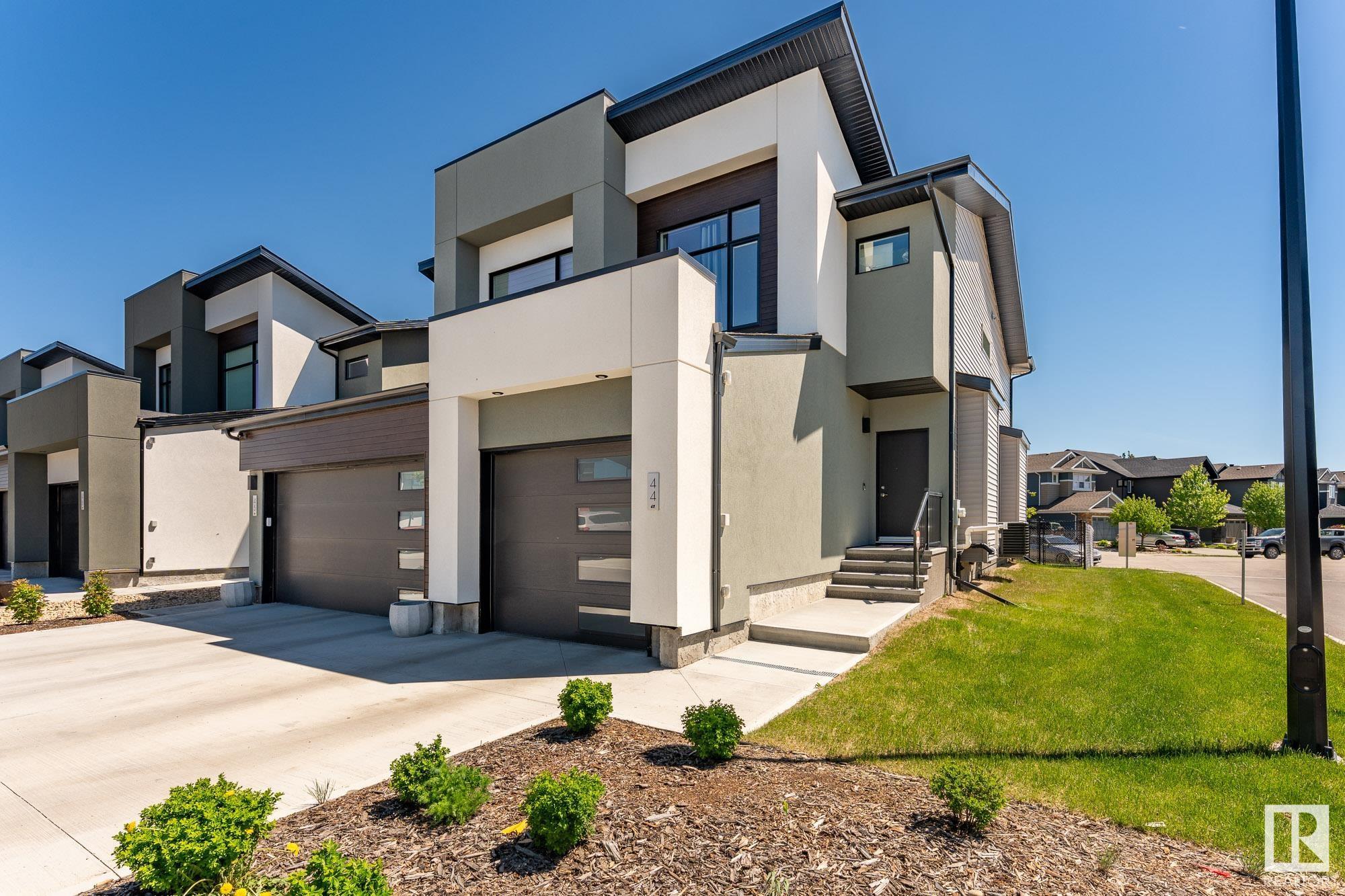 44 50 Edinburgh Crt, St. Albert