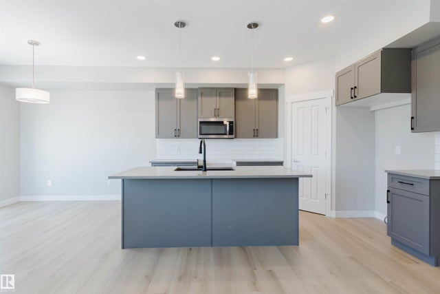 Photo of Listing #E4448446