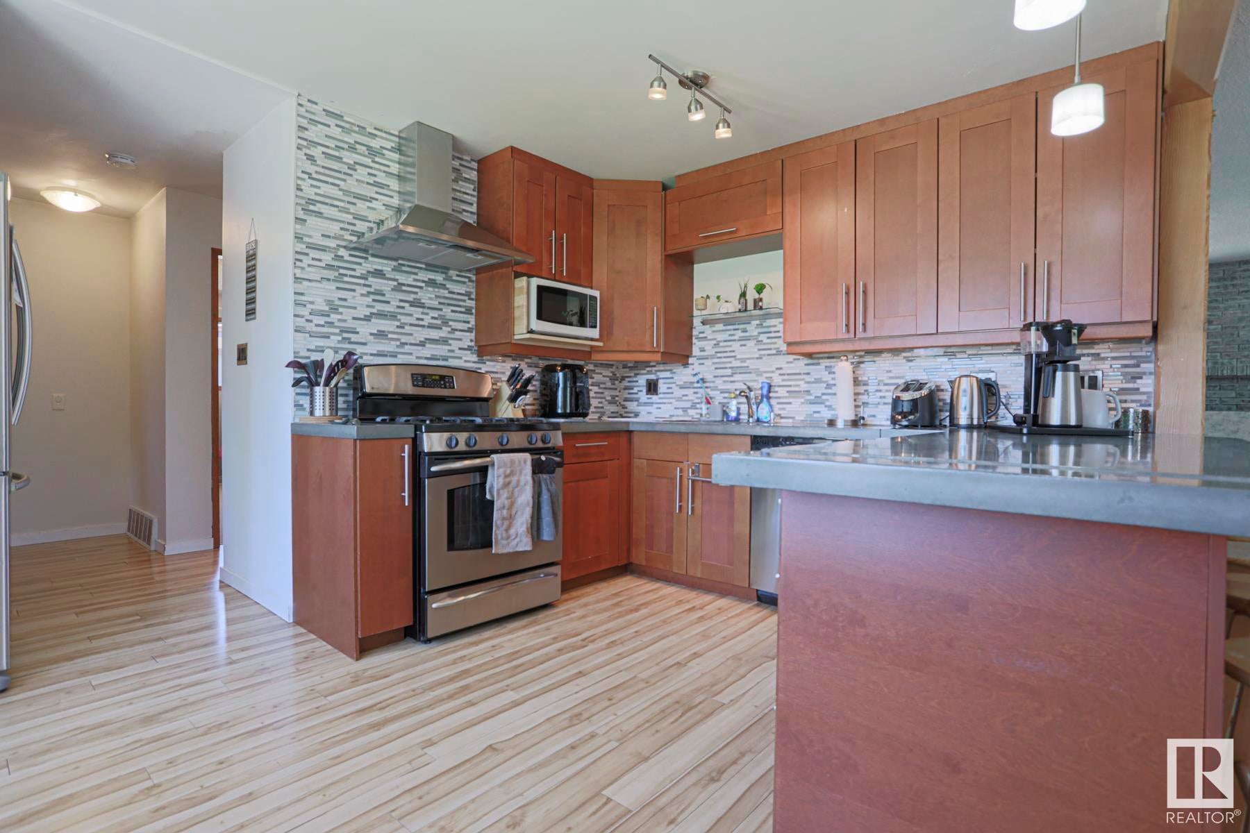 3520 105b Street, Edmonton