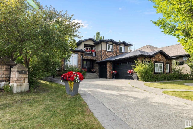 19 Oak Point(e), St. Albert