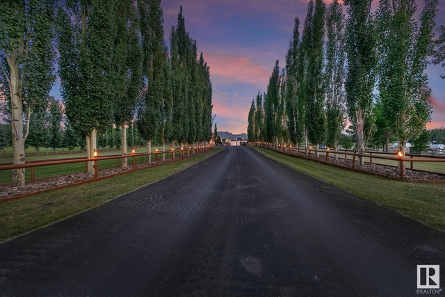 400 51430 Rge Road 231, Rural Strathcona County