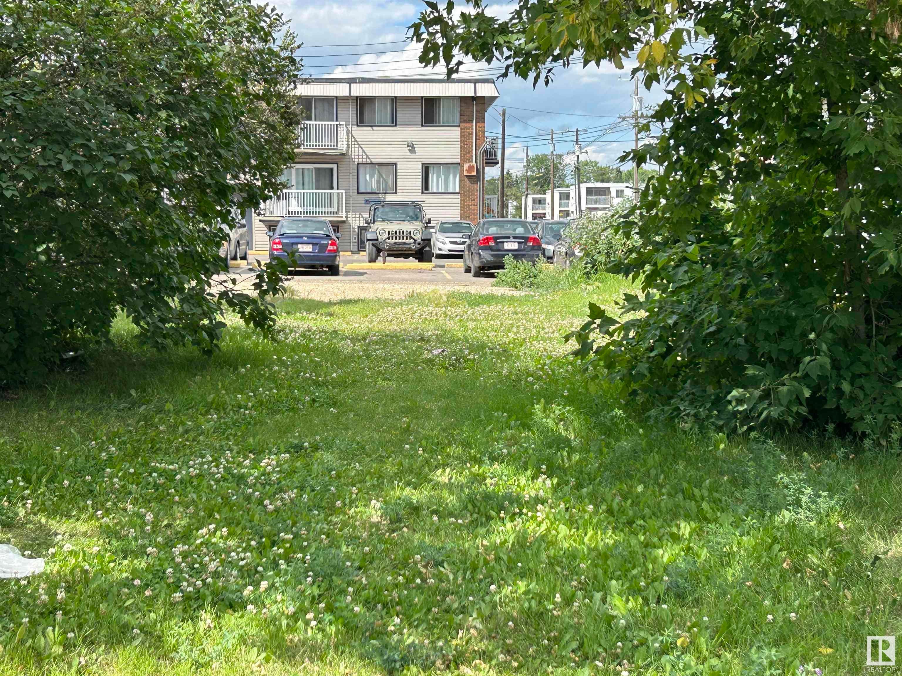 Photo for MLS®# E4449092 - home for sale at 11022 106 Avenue Northwest, Queen Mary Park, Edmonton AB