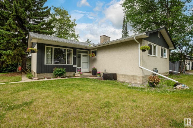 56 Sunset Boulevard, St. Albert