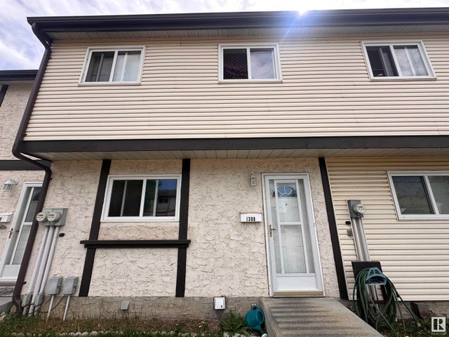 1308 Lakewood Nw, Edmonton