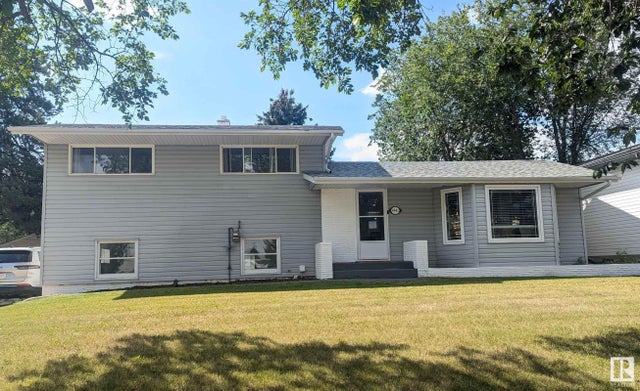 4941 45 Avenue, Vegreville