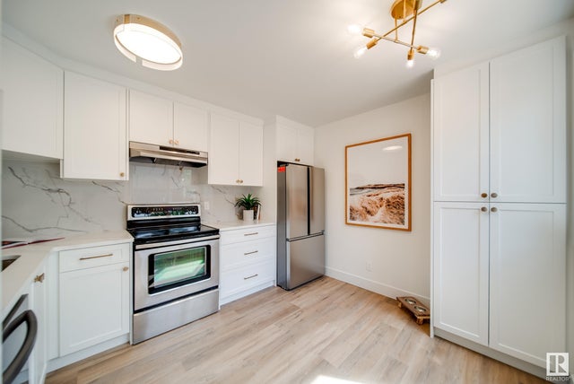 6098 Mill Woods Nw, Edmonton