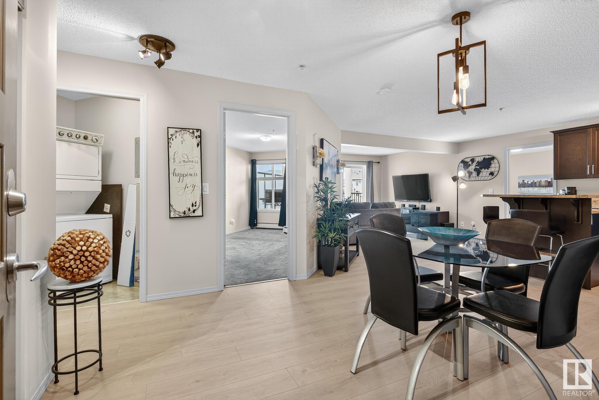 307 6070 Schonsee Way, Edmonton