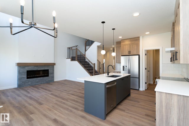 2504 158 Street Sw, Edmonton