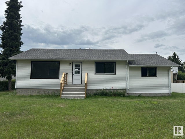 14 O'brien Drive, Fort Saskatchewan