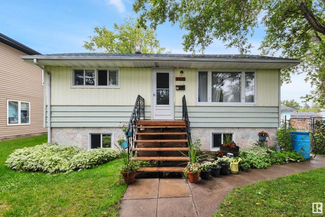 4721 49 Avenue, Wetaskiwin
