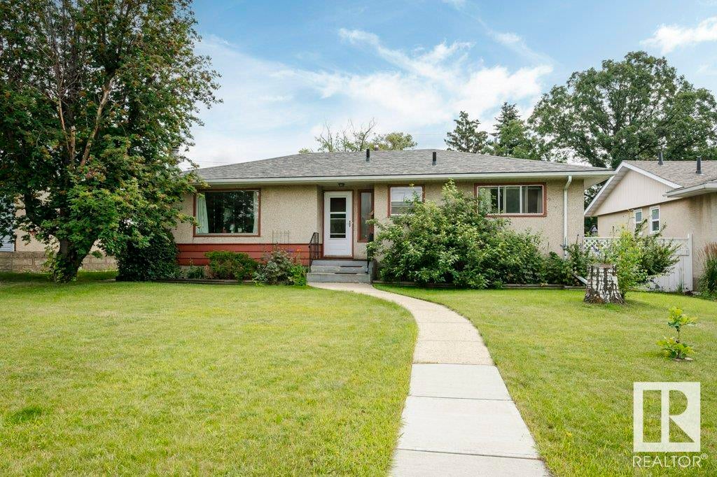 10671 67 Street, Edmonton
