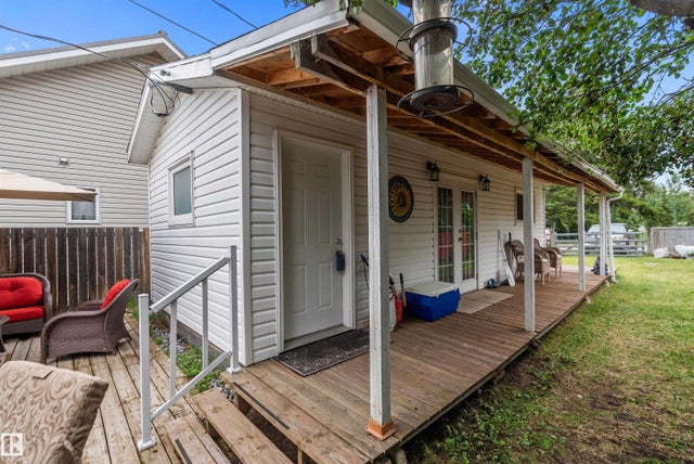 419 1st Avenue, Rural Wetaskiwin County