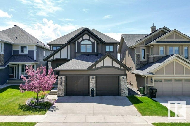 3532 Keswick Boulevard, Edmonton