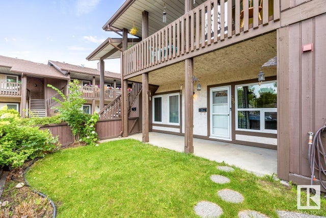 200 Surrey Gardens Gardens, Edmonton