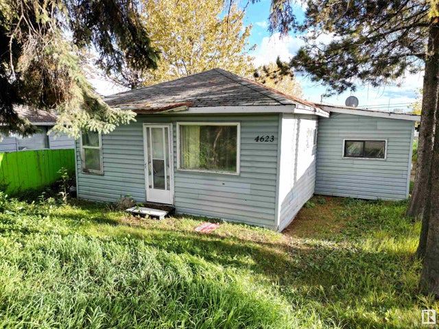 4623 4 Avenue, Edson