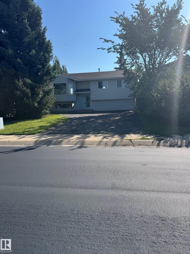 2103 45 Street Nw, Edmonton