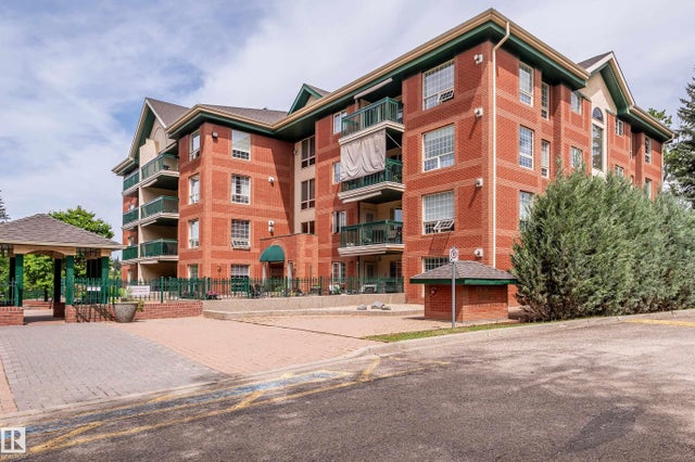 102 37 Sir Winston Churchill Avenue, St. Albert