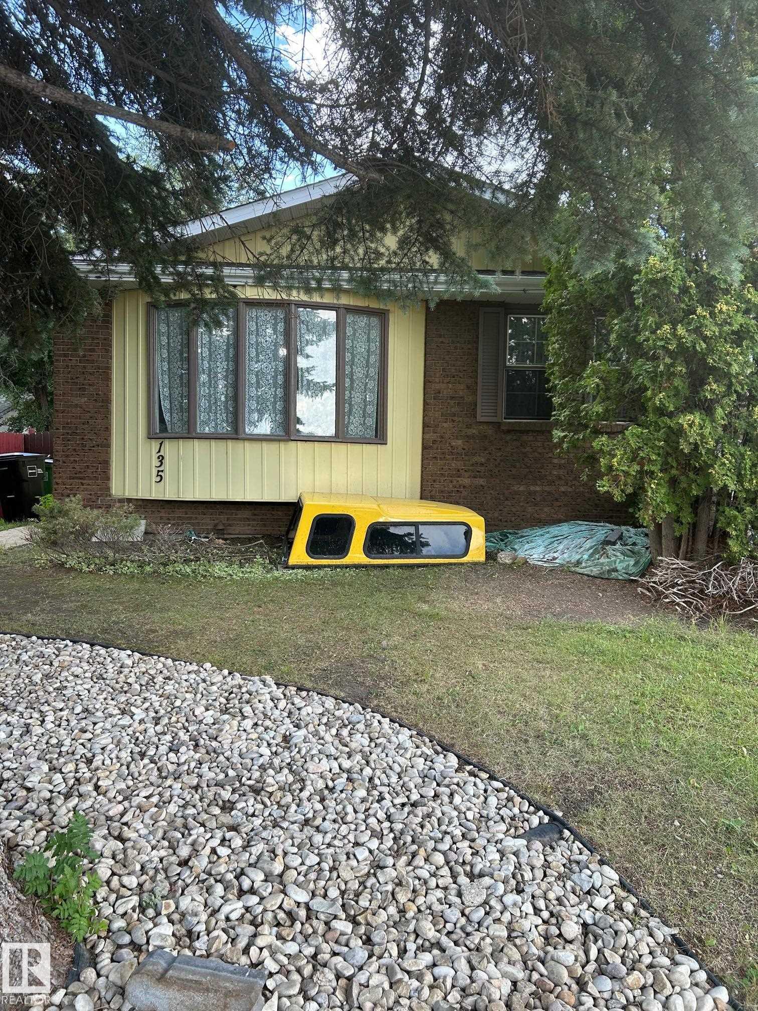 135 Humberstone Road, Edmonton