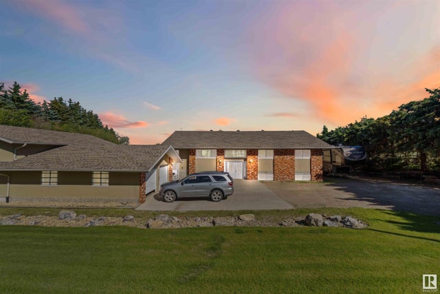 55305 Rge Road 242, Rural Sturgeon County
