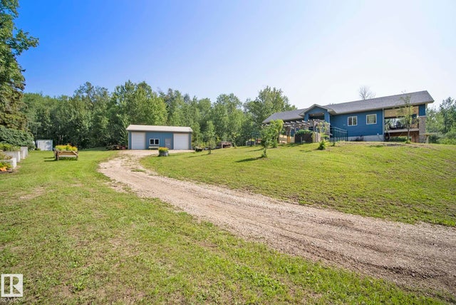 4518 Lakeshore Road, Rural Parkland County