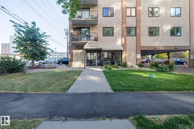 702 10015 119 Street Nw, Edmonton