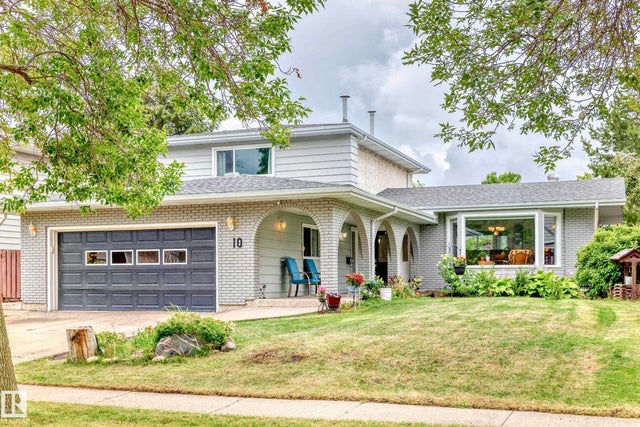 10 Abbey Crescent, St. Albert