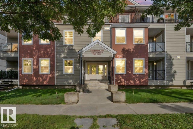 207 9739 92 Street Nw, Edmonton