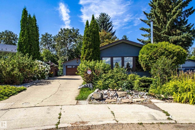 135 Homestead Crescent Nw, Edmonton