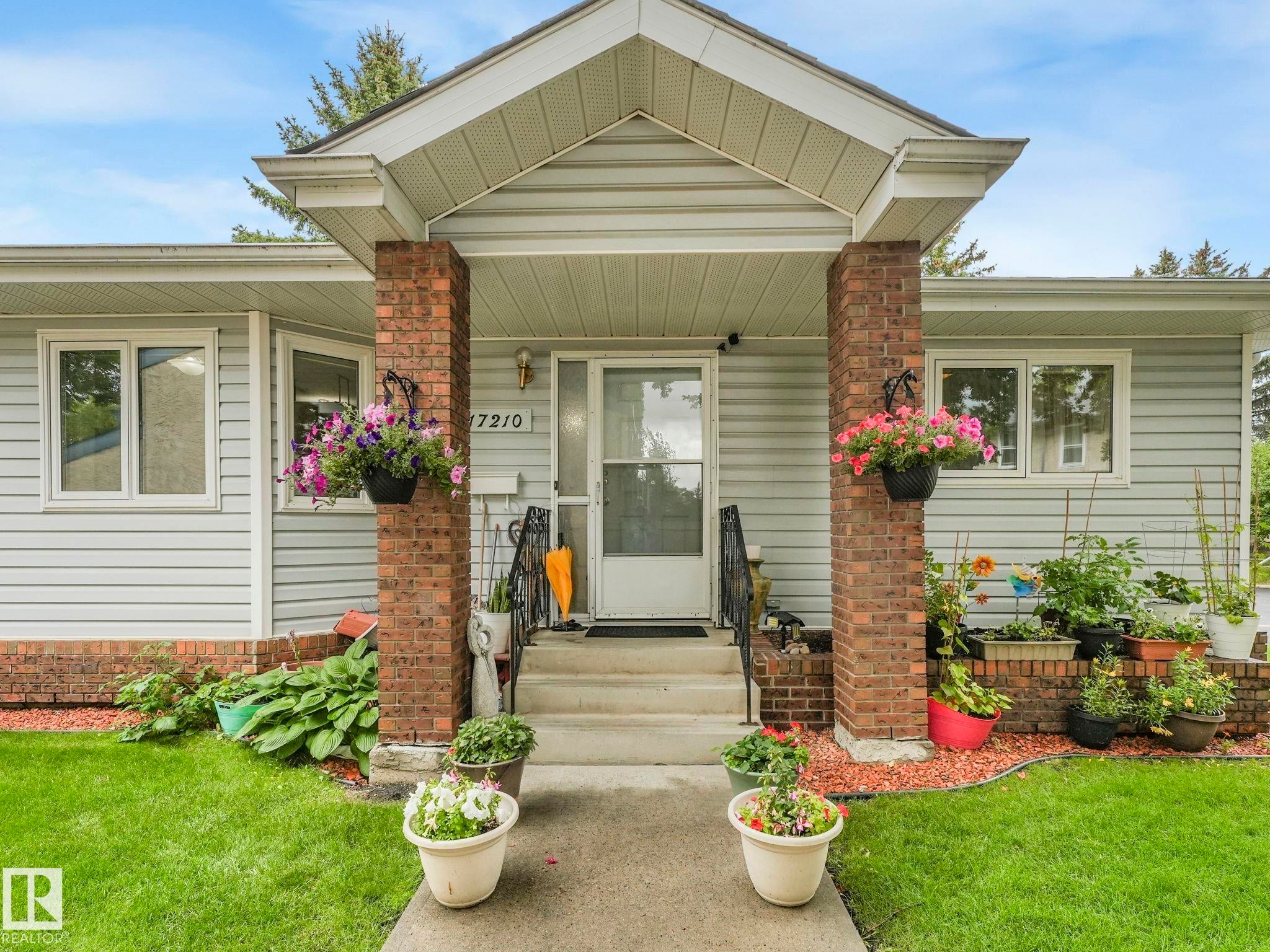 17210 Callingwood Road, Edmonton