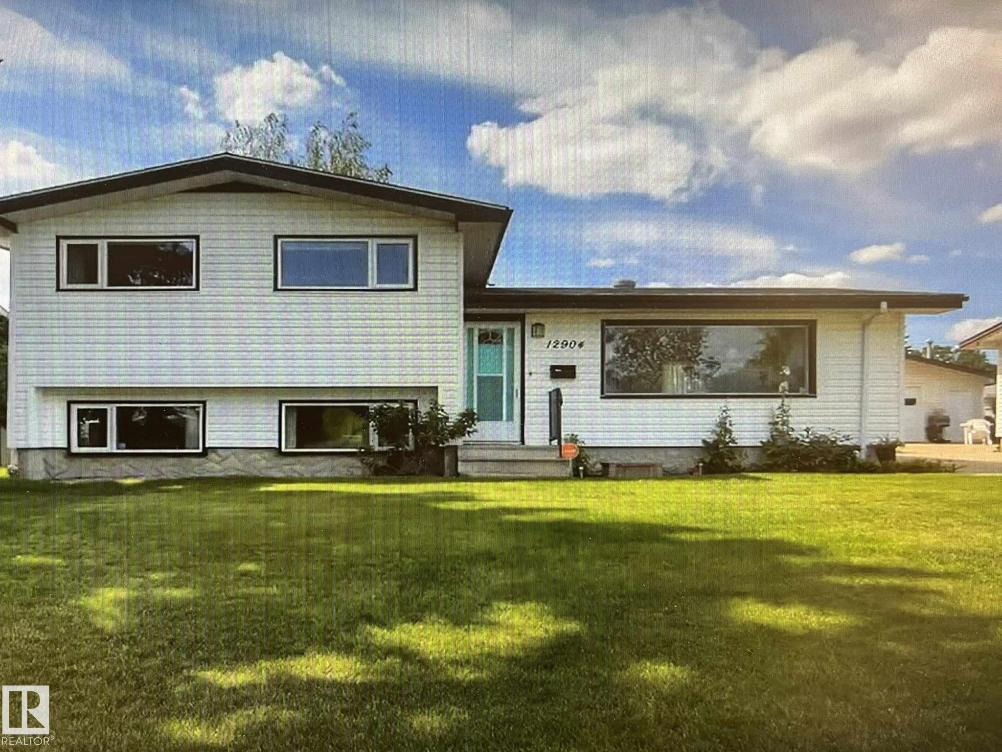 12904 95 Street, Edmonton