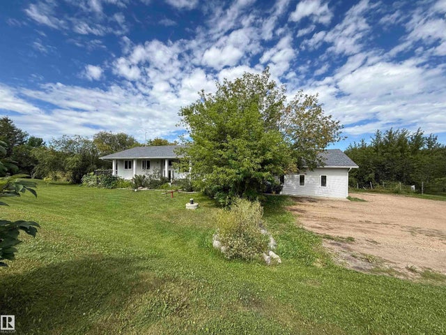 145 22458 Twp Road 510, Rural Strathcona County