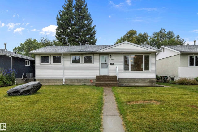 8928 147 St Nw, Edmonton