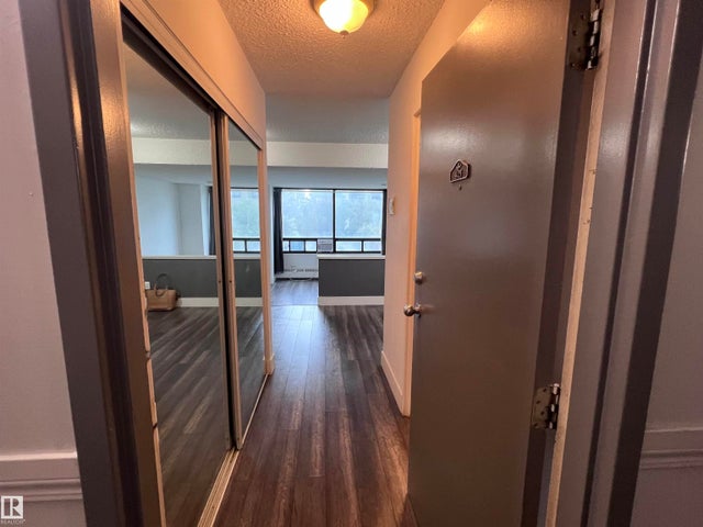 425 10160 114 Street Nw, Edmonton