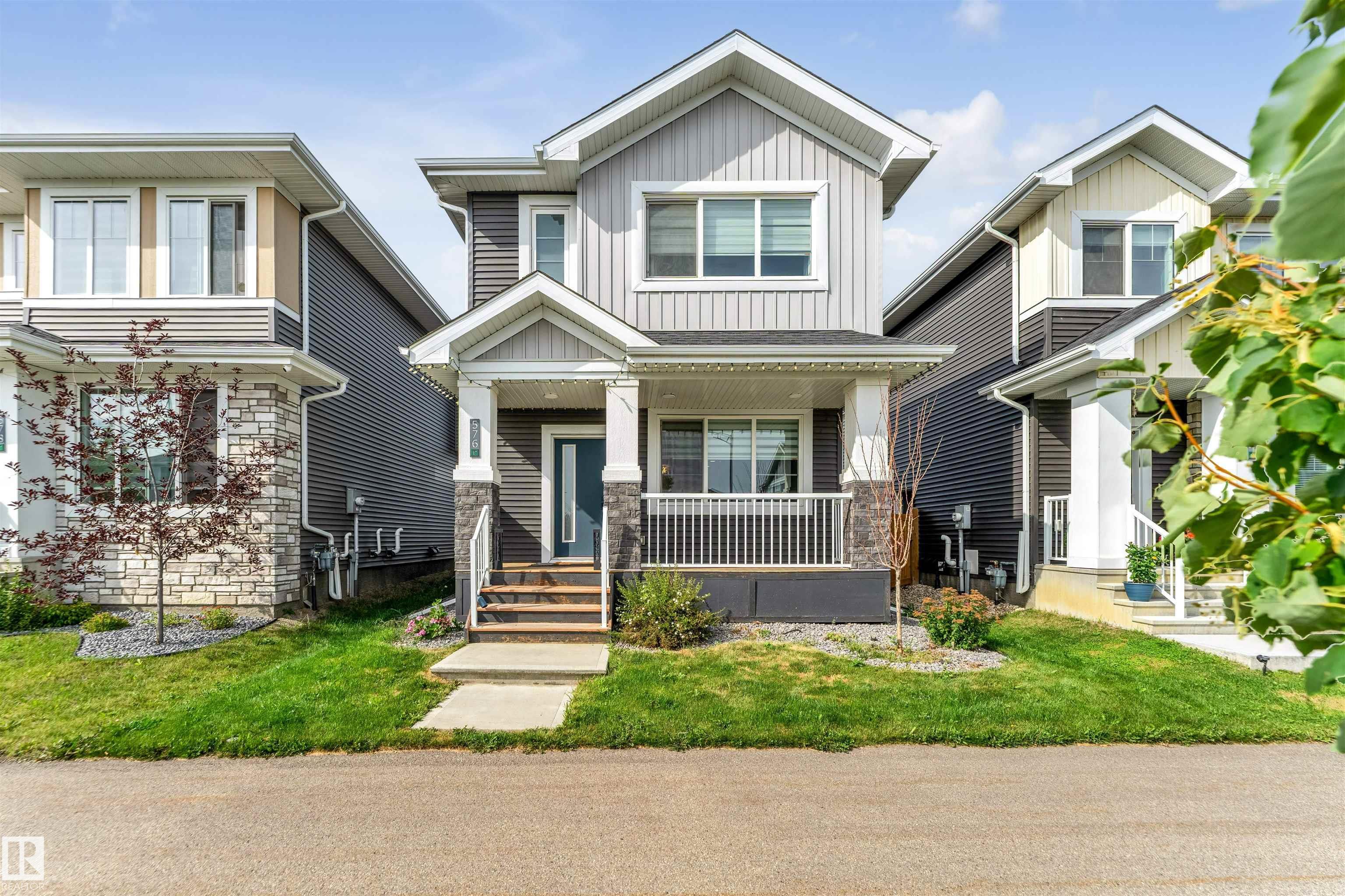 576 Glenridding Ravine Dr, Edmonton