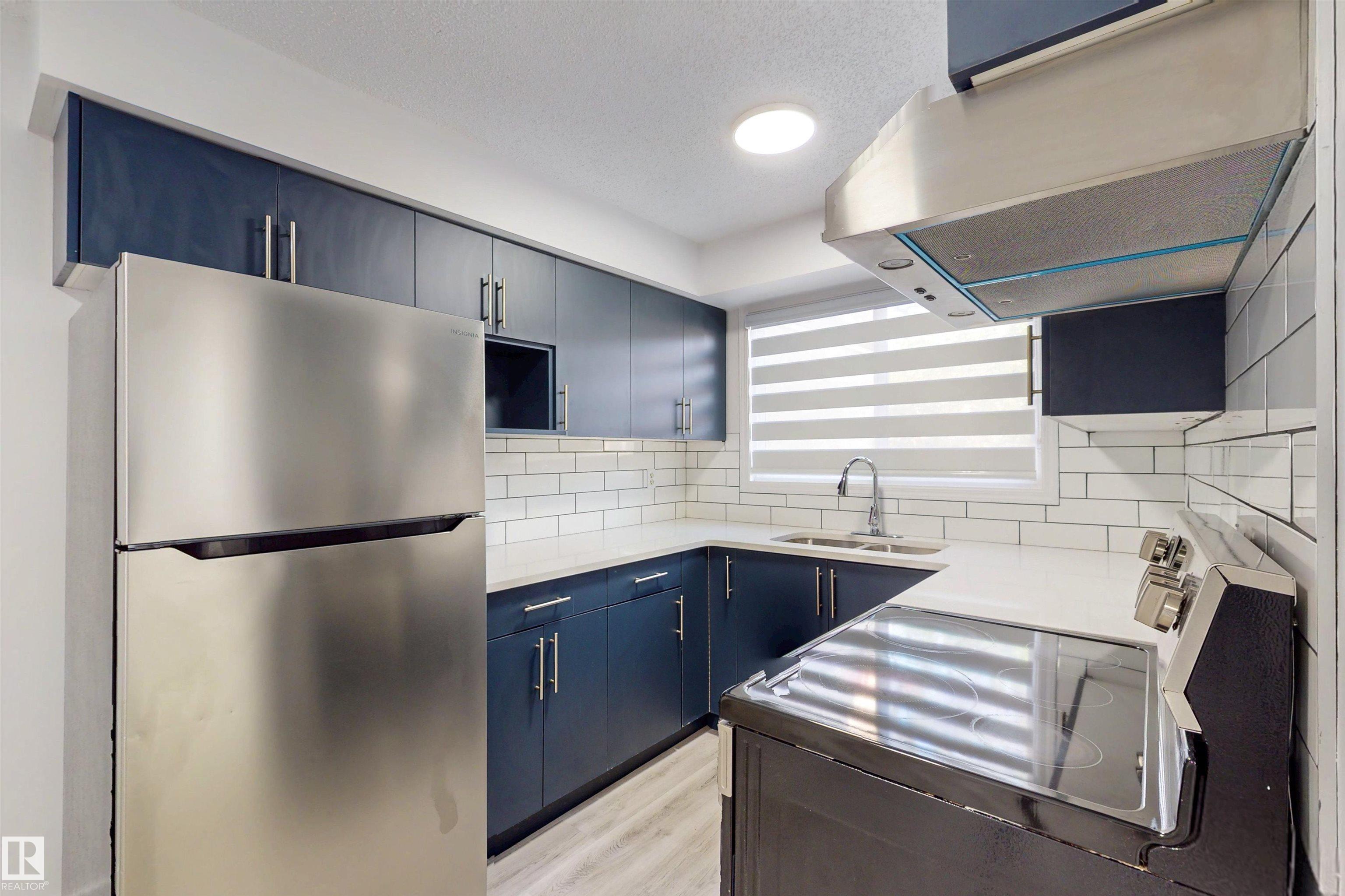 942 Lakewood Road, Edmonton