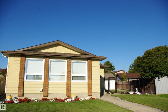168 Warwick Road Nw, Edmonton