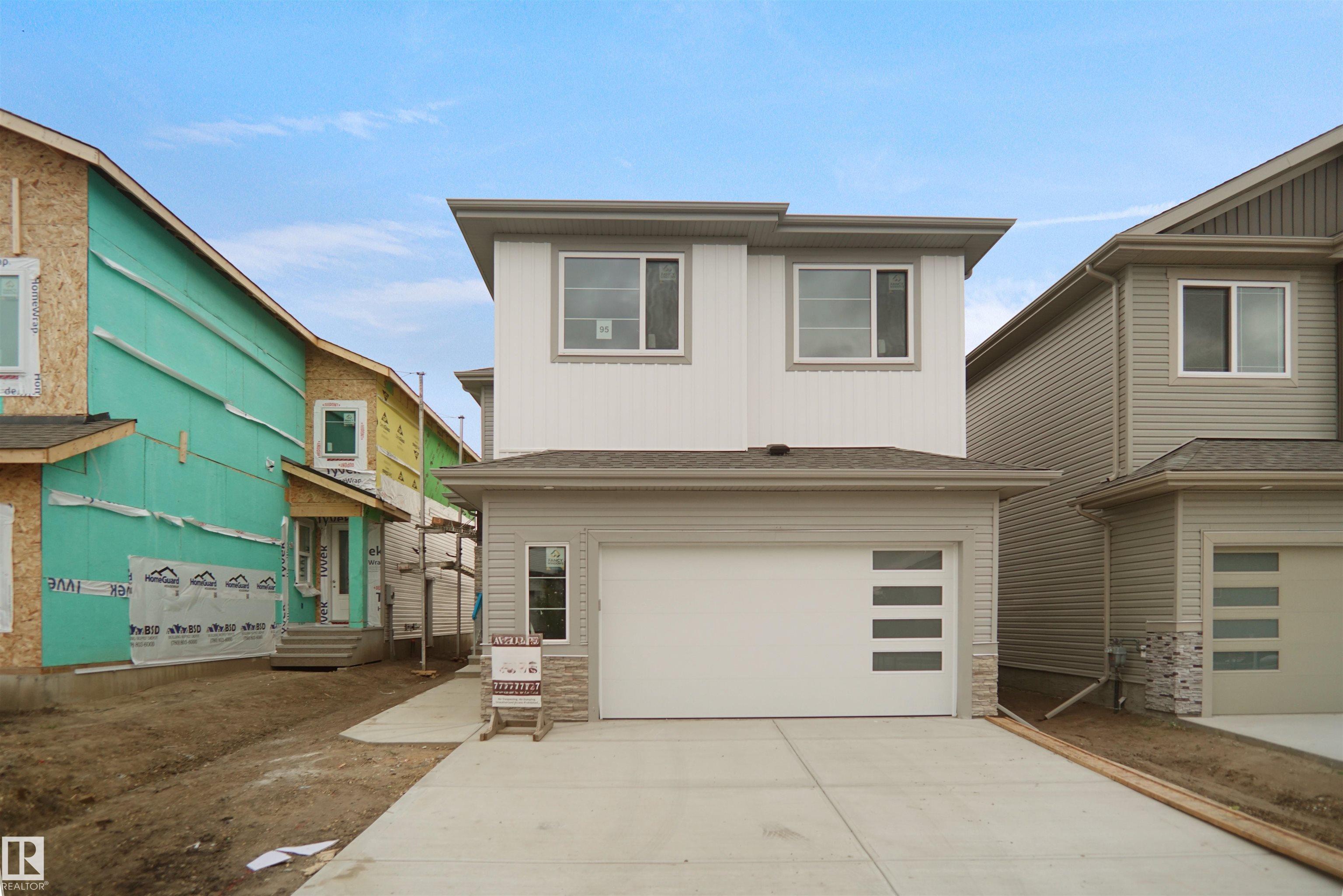 Photo for MLS®# E4453516 - home for sale at 6224 29 Ave Sw Southwest, Mattson, Edmonton AB