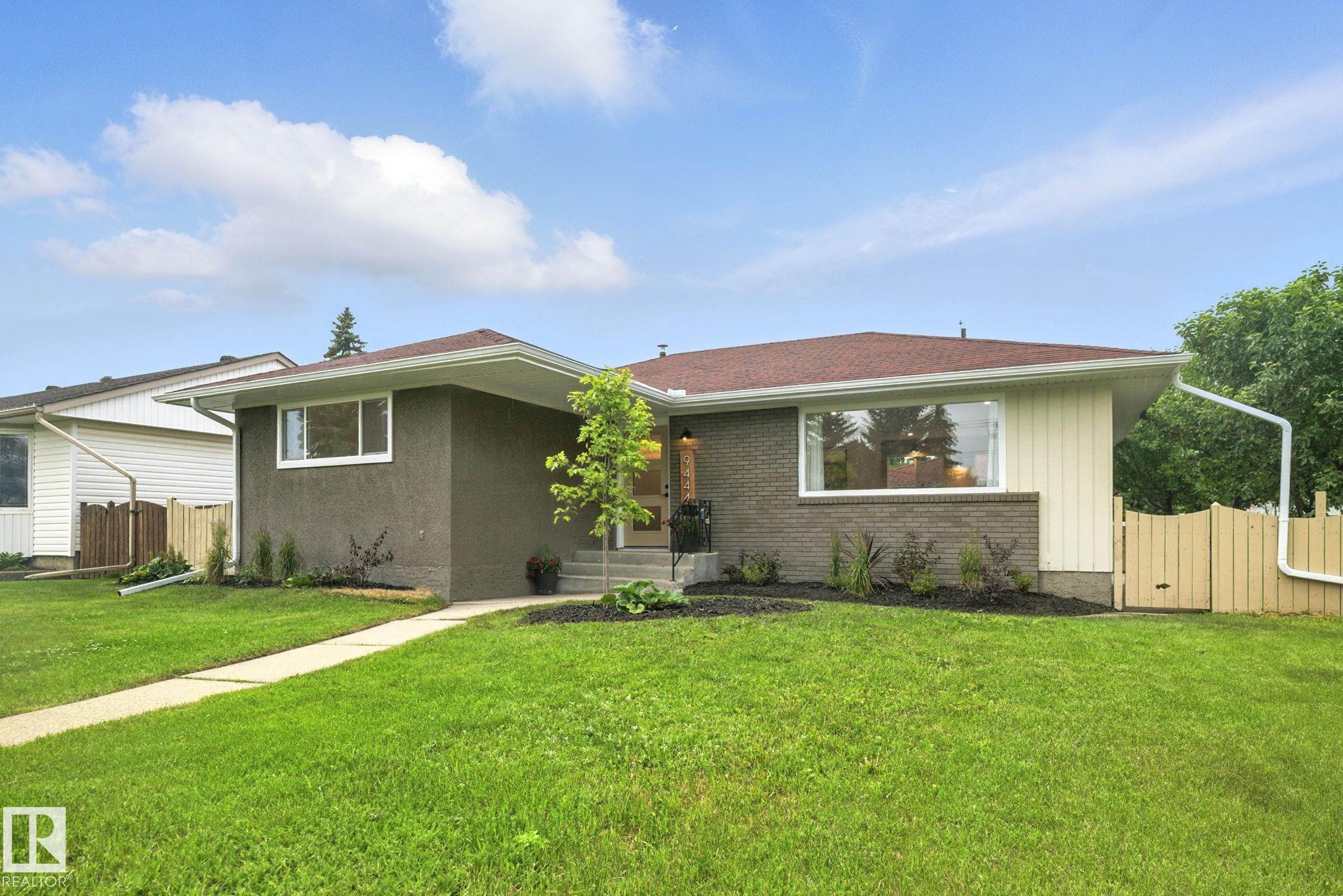 Photo of Listing #E4453526