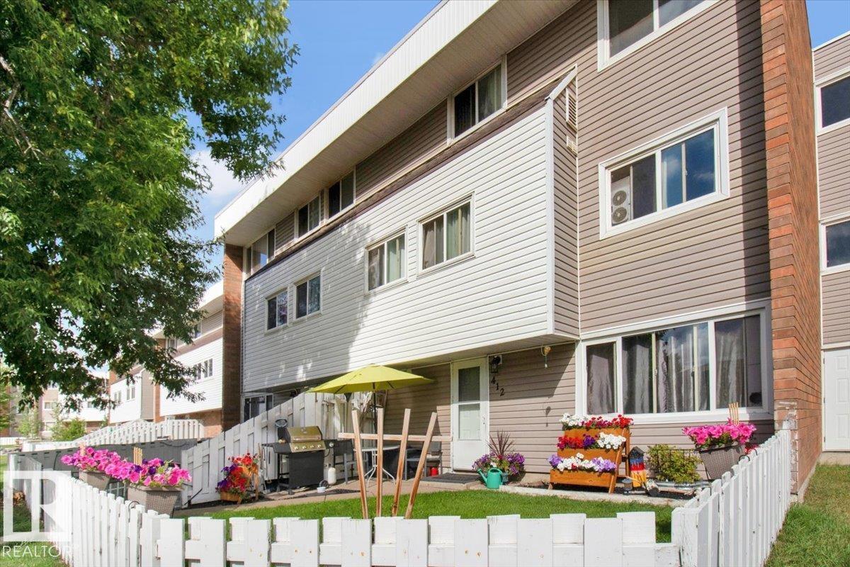 Real Estate Listing in Rundle Heights, Edmonton