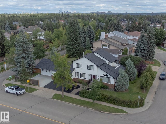 843 Wanyandi Road Nw, Edmonton